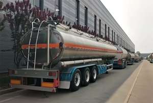 Semirremolques cisterna de 3 y 4 ejes fabricados en China para el transporte de combustible y diésel, a la venta. - Product Image 4