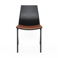 Chaise de bureau pivotante empilable moderne en plastique et métal à quatre pieds avec dossier simple pour la formation du personnel et la lecture