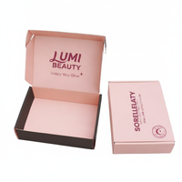 Boîte d'emballage pour produits de soin de la peau, en carton ondulé blanc, type B, imprimée Pantone, avec fermeture automatique et rabat avant