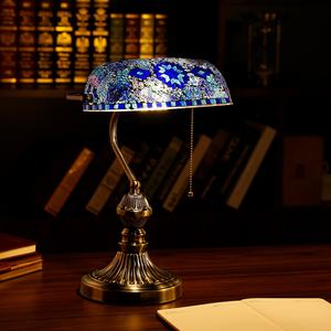 Lampe banquière marocaine en mosaïque turque faite à la main, verre coloré avec interrupteur à chaîne - Product Image 2