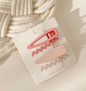 Mode nouveau Design mignon 4 pièces/<span class=keywords><strong>ensemble</strong></span> enfant alliage pince cheveux accessoires femmes épingles à cheveux rose <span class=keywords><strong>noir</strong></span> violet métal pince à cheveux <span class=keywords><strong>ensemble</strong></span> pour les filles - Product Image 6