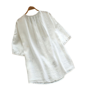 เสื้อยืดผู้หญิงสีขาวปักลายดอกไม้ ผ้าถัก 100% คอตตอน แขนครึ่งตัว ทรงปกติ สวมใส่สบาย คอกลม เหมาะสำหรับฤดูใบไม้ผลิและฤดูร้อน - Product Image 6