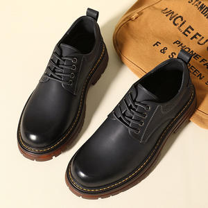 Zapatos de cuero casuales de plataforma baja y puntera ancha para hombre - Calzado retro de moda y estilo británico cómodo y a la última - Product Image 3