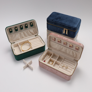 Élégant coffret à bijoux en velours personnalisé avec logo, organiseur de voyage portable pour bagues, colliers, bracelets - Product Image 2