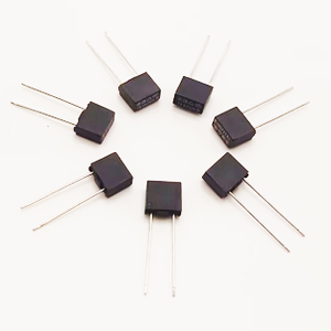 אספקה ישירה מהמפעל נתיך תרמי מרובע TE5T 4A5A6.3A 250V בעל יכולת ניתוק גבוהה, נתיך תרמי פלסטי להגנה על חשמל - Product Image 5