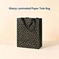 Fabricant professionnel de sacs en papier personnalisés écologiques biodégradables en matériaux recyclés, imprimés en offset avec gaufrage à chaud doré