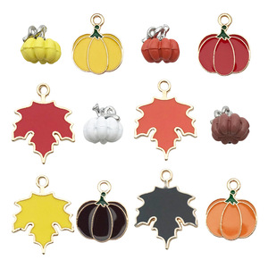 Colgante de calabaza y hoja de arce de dibujos animados, aleación de zinc, accesorios de joyería DIY para hacer pulseras y pendientes de Acción de Gracias - Product Image 5