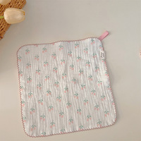Lingettes carrées en mousseline de coton pour bébé, imprimées, 4 couches, absorbantes, motif floral, serviette pour le visage, douce et confortable, pour un usage domestique, pour les nouveau-nés et les nourrissons