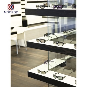 Design d'Interni Moderno per Negozio di Occhiali con Illuminazione LED Personalizzata <span class=keywords><strong>e</strong></span> Montature in Legno, Metallo <span class=keywords><strong>e</strong></span> Vetro - Product Image 6