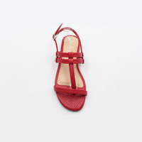 Vente en gros en usine de sandales d'été confortables de haute qualité pour femmes belles sandales pour femmes à semelle souple pour la plage en plein air