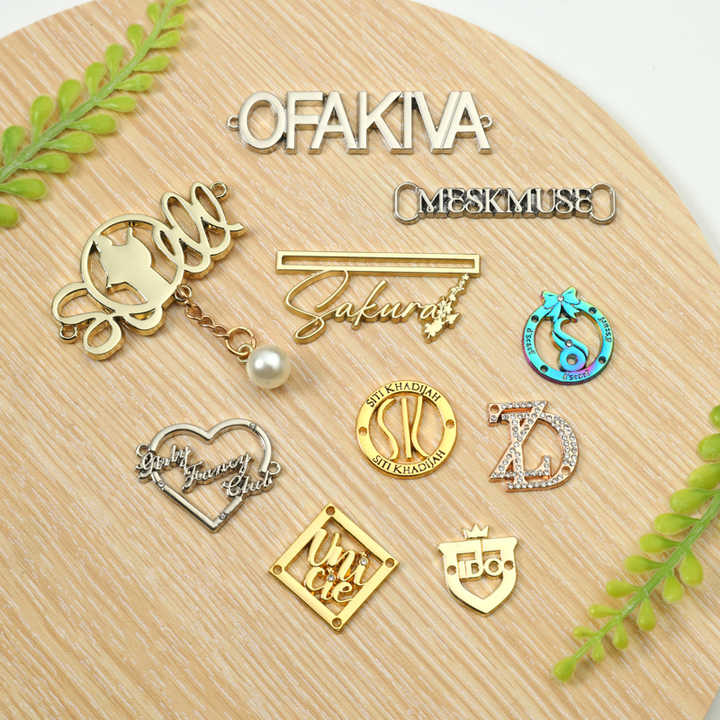 Wholesale custom metal tags with rivet Engraved Sewing Metal Garment