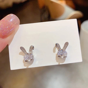 Boucles d'oreilles clous lapin mignonnes effet perle pour femme, petites boucles d'oreilles animaux, bijoux de mode quotidiens - Product Image 6