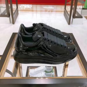 Nouvelles chaussures de créateur tendance 2026 : baskets décontractées pour hommes, chaussures de sport classiques pour hommes, chaussures de marche pour femmes - Product Image 1