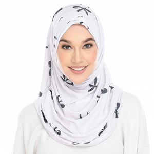 Super vente en gros carré Hijab à carreaux de soie pour les femmes musulmanes-extensible, durable et léger - Product Image 1