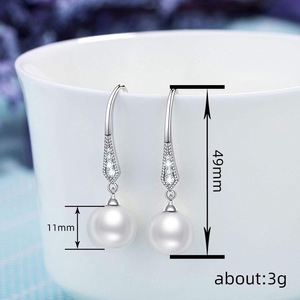 Eleganti Orecchini Vintage con Perle Finte per Donne, Gioielli Pendenti in Stile Letterario Chic - Product Image 3