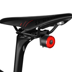 Luz Trasera Compacta para Bicicleta Gaciron LOOP-100 - Sensor de Movimiento Inteligente, Modo de Reposo de 120s, Fácil Montaje Magnético - Product Image 1