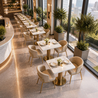 Chaises de salle à manger en forme de baril de champagne, table en marbre blanc, base en piédestal doré, ensemble de meubles de bistrot et de restaurant, meubles personnalisables, OEM