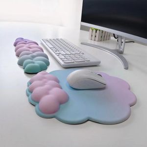 <span class=keywords><strong>Repose</strong></span>-<span class=keywords><strong>bras</strong></span> <span class=keywords><strong>de</strong></span> clavier <span class=keywords><strong>de</strong></span> bureau <span class=keywords><strong>ergonomique</strong></span> <span class=keywords><strong>avec</strong></span> <span class=keywords><strong>tapis</strong></span> <span class=keywords><strong>de</strong></span> <span class=keywords><strong>souris</strong></span> <span class=keywords><strong>de</strong></span> jeu souple Accessoire d'ordinateur confortable en mousse à mémoire <span class=keywords><strong>de</strong></span> forme - Product Image 1