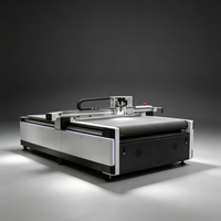Machine de découpe numérique CNC TC pour l'emballage de cartons, la découpe de panneaux PVC, de vinyle adhésif et de panneaux en mousse