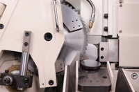 Máquina de sierra circular de corte de metal completamente automática CNC