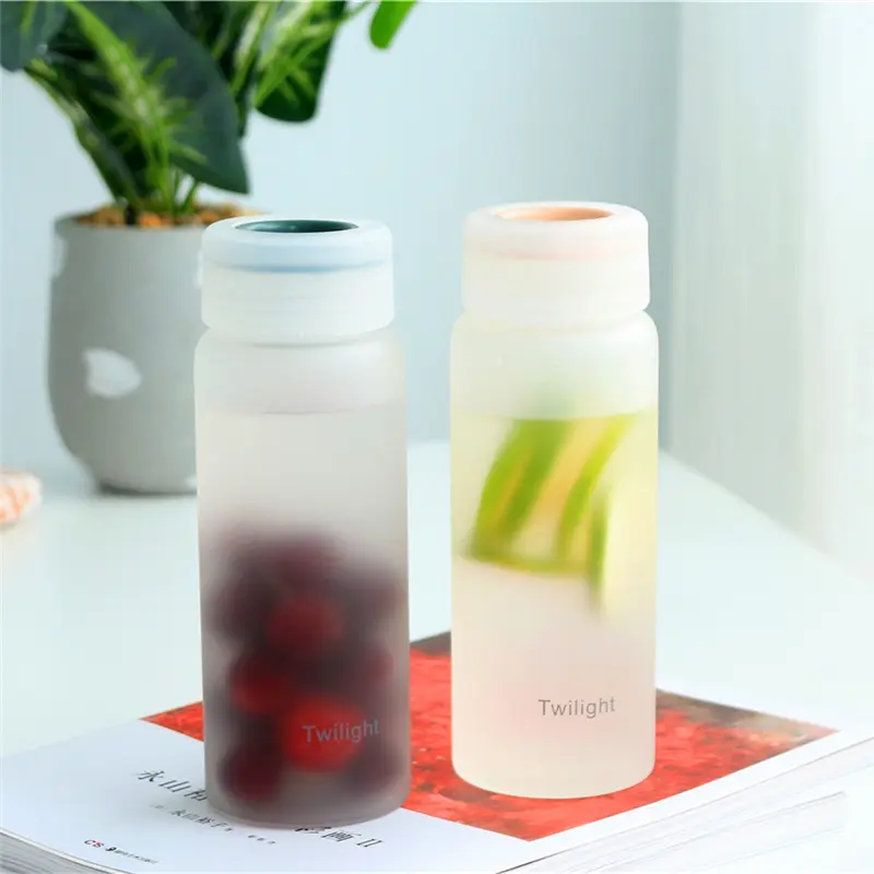 420ml Glass Water Bottle with White Frosted Finish Reusable Borosilicate Glass Water Bottle