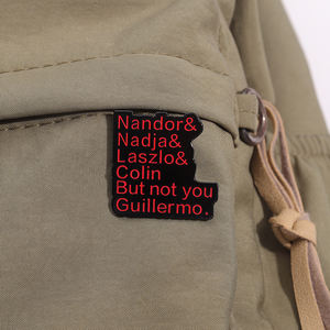 Nandor Nadja Laszlo Colin aber nicht Du Guillermo Emaille-Anstecknadel Horrorfilm Metall-Brosche Reversnadel Schmuck - Product Image 3