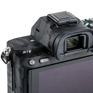 Película Protectora de Material 3M Antiarañazos Color Negro Sombra que Mejora el Agarre para <span class=keywords><strong>Sony</strong></span> <span class=keywords><strong>A7</strong></span> <span class=keywords><strong>III</strong></span>, A7R <span class=keywords><strong>III</strong></span> - Product Image 5