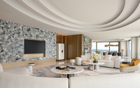 Ensemble de canapé en tissu incurvé et table basse en marbre pour salon, idéal pour appartements modernes et hôtels