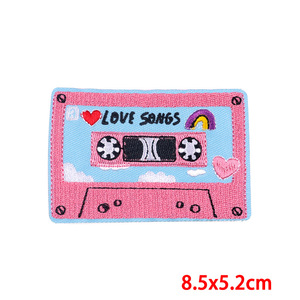 ZSY <span class=keywords><strong>Logo</strong></span> personnalisé musique Rock bande patchs brodés appliques thermocollantes pour vêtements bricolage Patch fusible avec conception de bande dessinée - Product Image 6