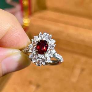 Bague convertible en or 18 carats avec rubis du Mozambique non chauffé de 1,07 ct, 45 diamants, pierre précieuse vive avec feu brillant - Product Image 1
