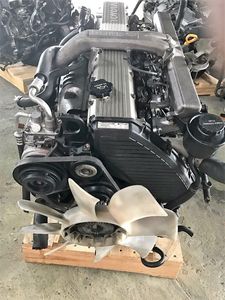 Motor Completo para Land Cruiser, Reacondicionado, con Caja de Cambios, desde 2010 en Adelante - Product Image 2