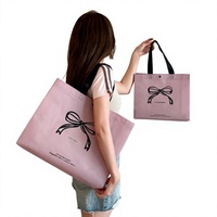 Sacs de vêtements pour magasins de prêt-à-porter, sacs fourre-tout non tissés élégants et haut de gamme, personnalisables avec logo, pour emballage de courses, sans fermeture, multi-tailles