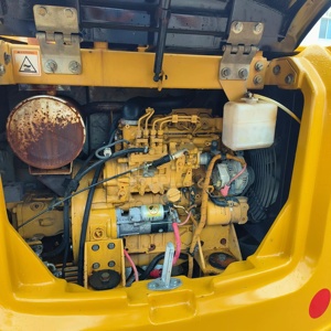 305.5E2สำหรับแมวรถขุดขนาดเล็กใช้ในฟาร์ม E2 305.5มีรางยางและนิ้วหัวแม่มือ95% ใหม่ - Product Image 4