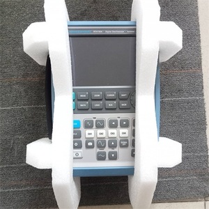 Osciloscopio de Almacenamiento Digital Rohde & Schwarz RTH1004 de 4 Canales y 100 MHz de Ancho de Banda - Product Image 3