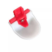 Abreuvoirs en plastique de nouvelle conception pour poulets, coupelles à eau pour poulets, abreuvoirs à mamelons horizontaux