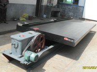 Équipement minière d'or à petite échelle, Usine de traitement de roche 2 Tph, Concasseur à mâchoires diesel, Broyeur à tambour humide, Table vibrante, Roulement