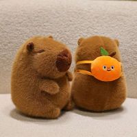 Mainan mewah kustom buatan Kapybara dengan Hamburger di belakangnya mainan mewah kreatif dan menyenangkan boneka Hadiah favorit anak-anak