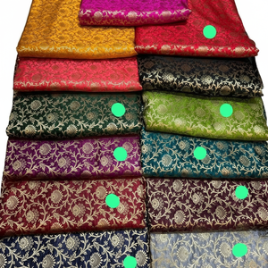 Textile tissé de haute qualité de tissu de brocart de jacquard de luxe pour l'habillement, la tapisserie d'ameublement, et les applications décoratives disponibles dedans - Product Image 1