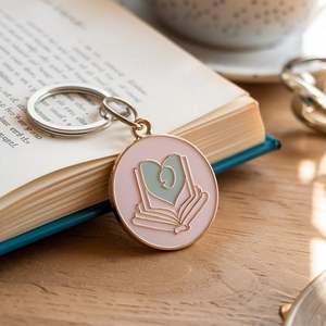 พวงกุญแจแฟชั่นวินเทจสำหรับคนรักหนังสือ ดีไซน์ฟรี ผลิตจากโลหะผสมสังกะสี ชุบทองเหลืองโบราณ - Product Image 6