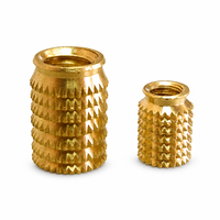 Inserts filetés moletés OEM M2.5 en laiton classe 6 pour moulage par injection plastique, fixations personnalisées, pièces thermoplastiques