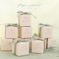 Boîte cadeau carrée RTS pour dragées de mariage, emballage de bonbons, ruban, vente en gros, personnalisable, matériaux recyclés, carton auto-adhésif de luxe