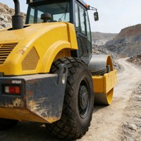 Compacteur routier lourd CNCMC TRS14 de 14 tonnes avec tambour de 1570 mm de diamètre, forte force de vibration pour la construction de la base routière