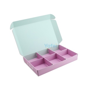 Emballage de biscuits en papier de qualité alimentaire avec estampage doré, boîte à donuts à emporter avec séparateur en carton - Product Image 1