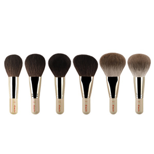 Juego de brochas de maquillaje Cangzhou, 6 piezas, brocha redonda de pelo animal para colorete, mango de madera, pelo natural, 49 mm - Product Image 3