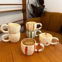Tasse à café en porcelaine artisanale chinoise, forme torsadée irrégulière, haut de gamme, pour le thé de l'après-midi et le petit-déjeuner, motif floral frais et mignon, boîte cadeau