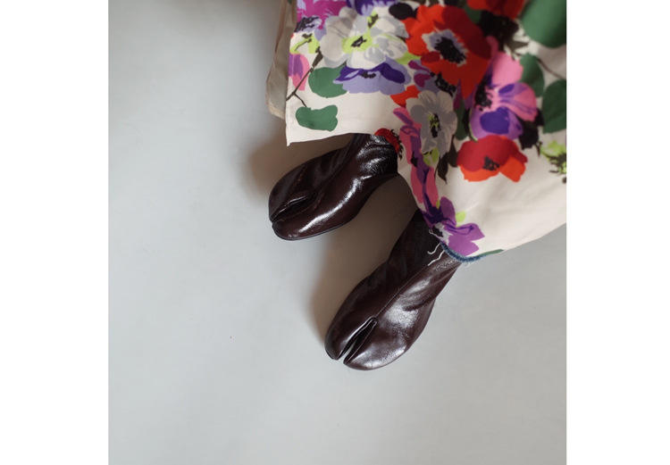 สีน้ำตาล