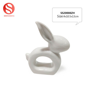 <span class=keywords><strong>Ronds</strong></span> <span class=keywords><strong>de</strong></span> <span class=keywords><strong>serviette</strong></span> lapin <span class=keywords><strong>de</strong></span> Pâques en céramique avec logo personnalisé et design animal pour la décoration <span class=keywords><strong>de</strong></span> table - Product Image 2