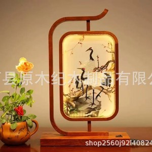 Lampe de table brodée double face, style chinois traditionnel, broderie de Suzhou, lampe de bureau artisanale en bois - Product Image 4