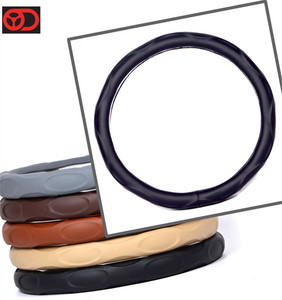 Housse de <span class=keywords><strong>volant</strong></span> de voiture en cuir PU sport, résistante à l'usure, confortable, respirante, antidérapante, pour toutes les saisons - Product Image 4