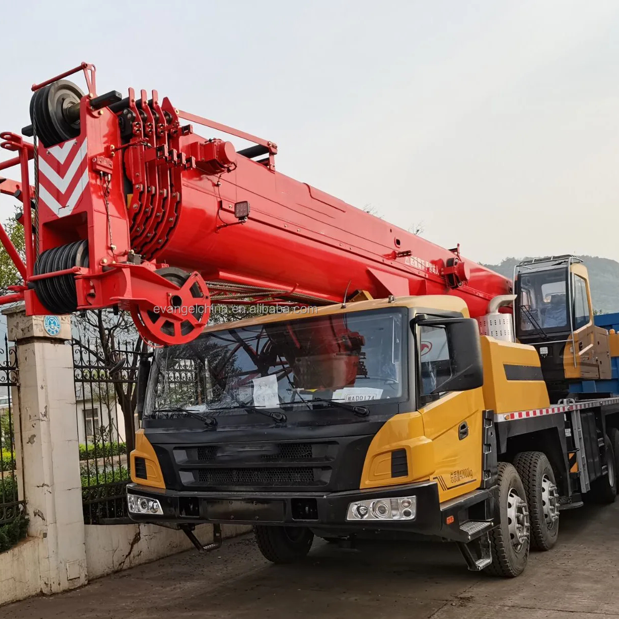 50ton populer derek truk pickup STC500E derek terpasang truk bom teleskopik